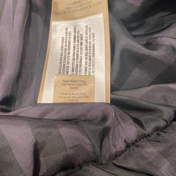 Burberry puffer worn once - Picture 11 of 13
